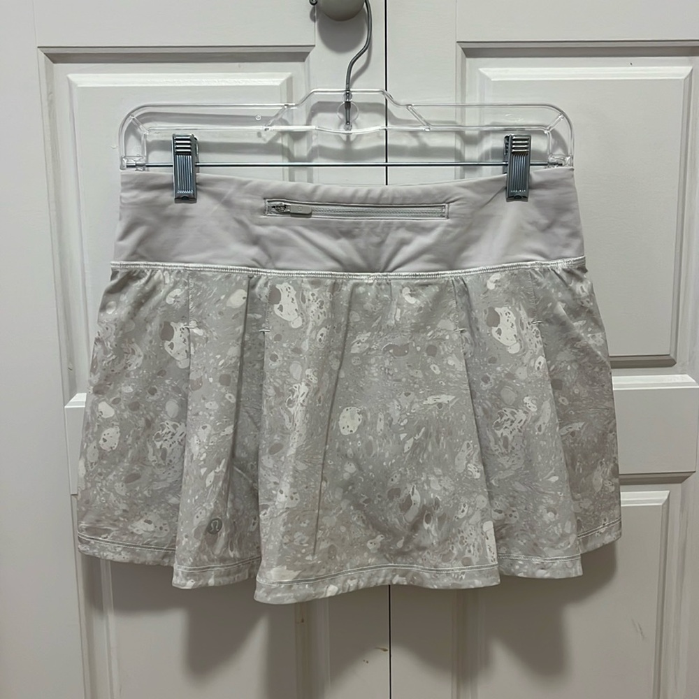 Lululemon skirt - Picture 4 of 7